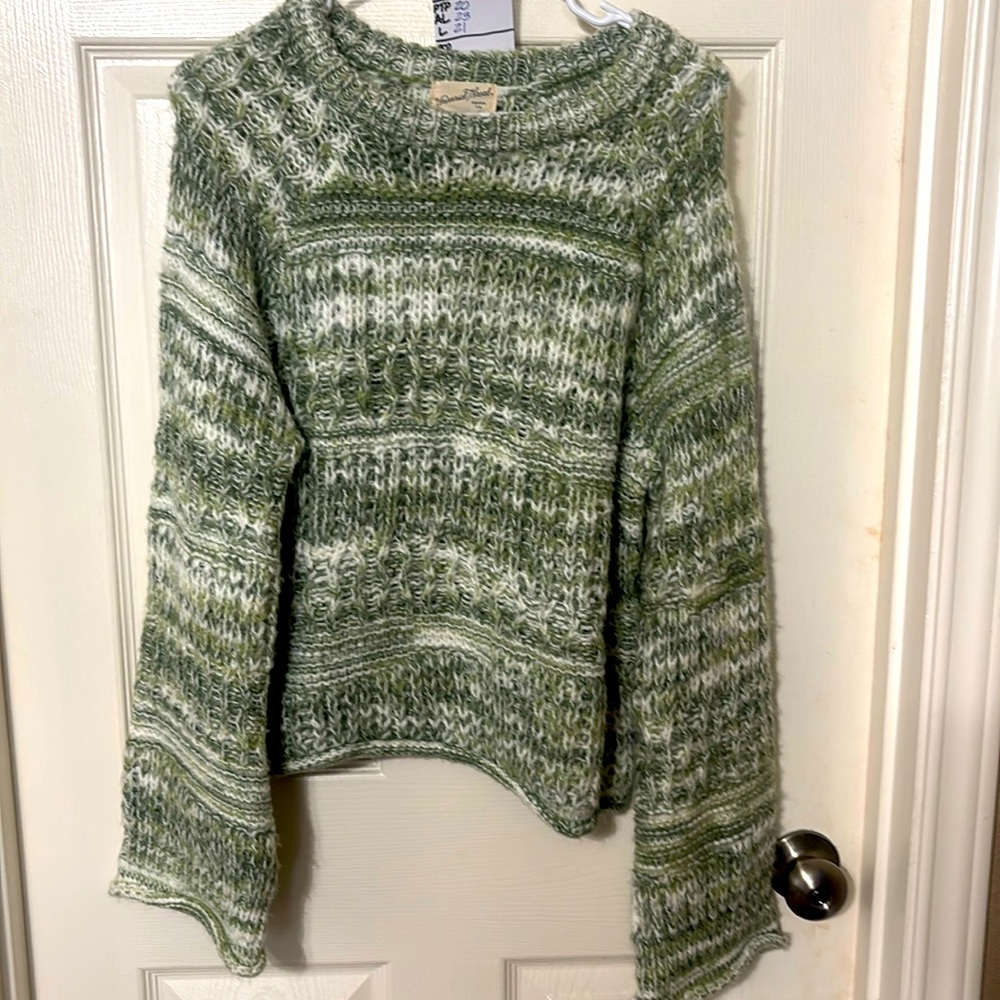 Universal Thread sweater